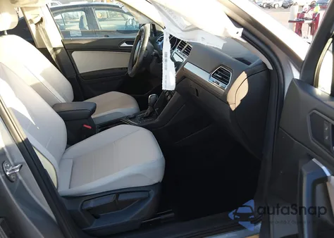 2021 Volkswagen Tiguan 2.0T Se/2.0T Se R-Line Black/2.0T Sel z USA, uszkodzony, nr VIN 3VV2B7AX2MM058980